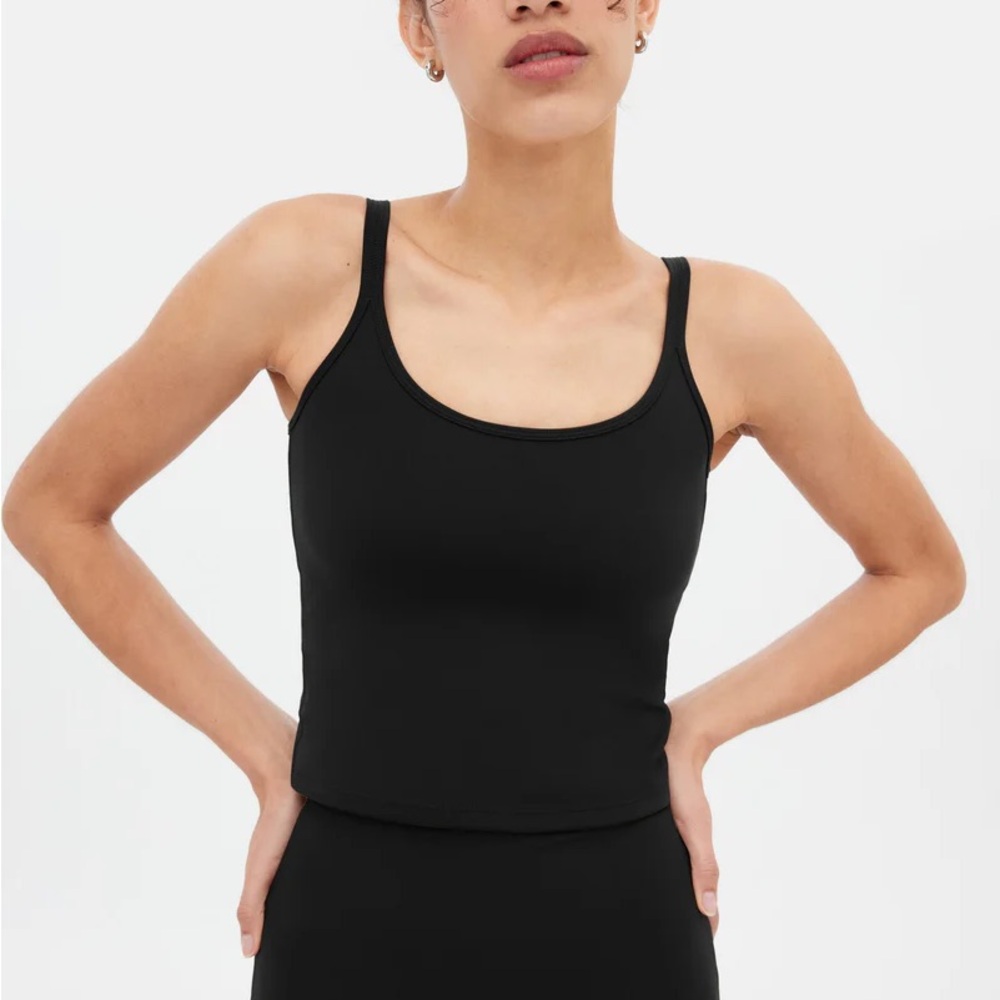 Girlfriend Collective Gemma Scoop Tank in Black